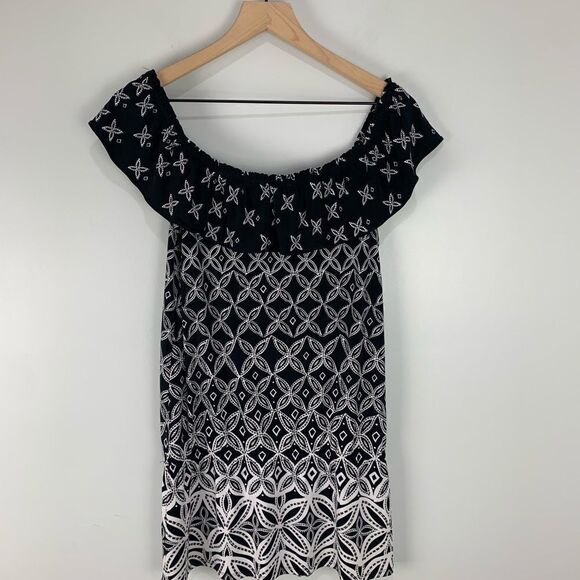 White House Black Market Off Shoulder Dress - Picture 2 of 8